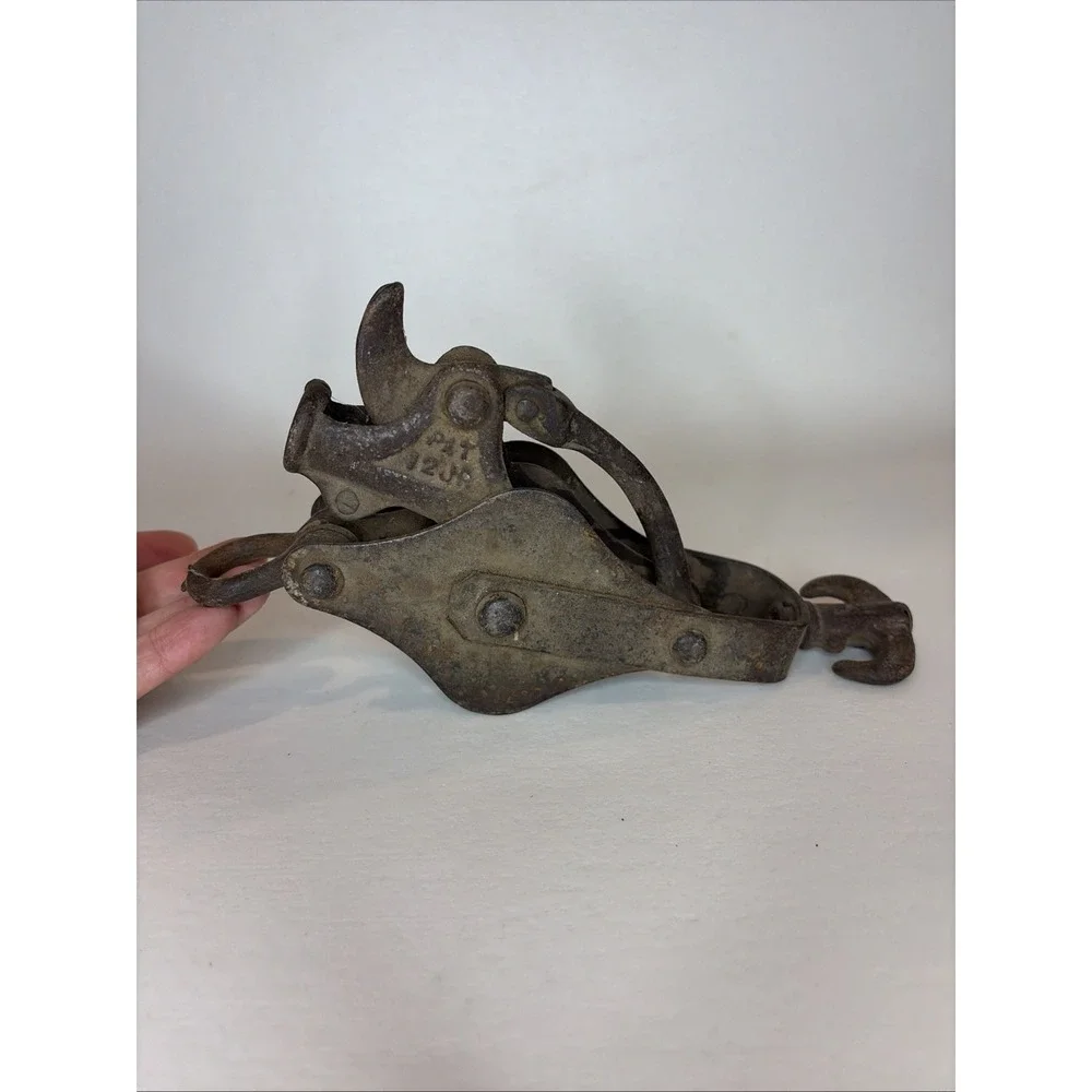 Vintage Pulley Come Along Hoist Ratchet